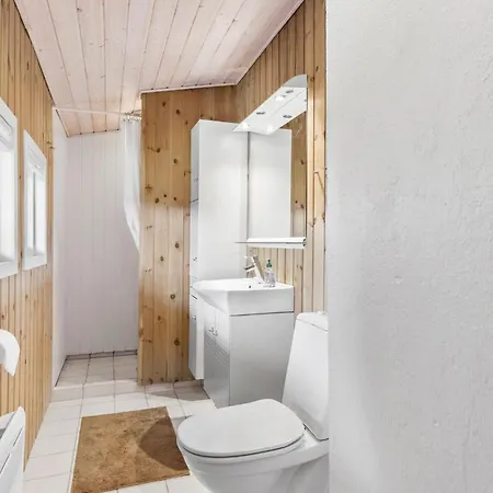 Cozy In Bjert With House Sea View Binderup Strand